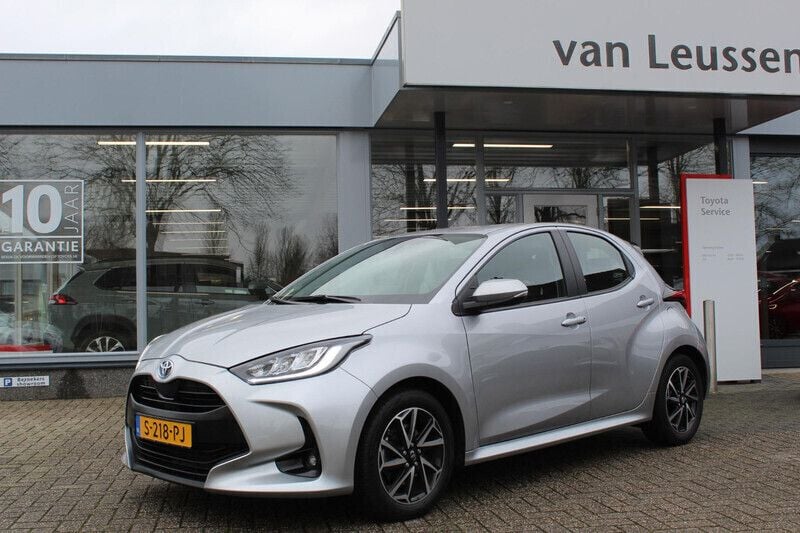 Gebruikt 2023 Toyota Yaris Hybrid | € 22.539 (Super prijs) - Afbeelding 1/1