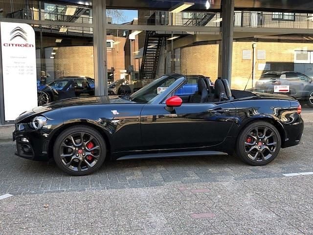 Occasion Fiat 124 Spider Abarth 170 PK (125 kW) 2017 Zwart Cabriolet