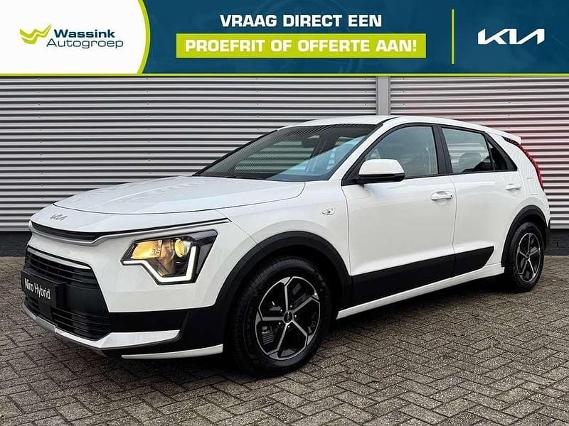 Wit Gebruikt 2025 Kia Niro Comfort SUV | € 33.940 (Eerlijke prijs) - Afbeelding 1/4