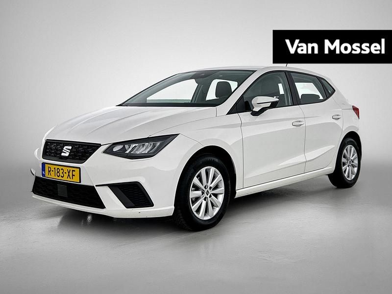 Wit Occasion 2022 Seat Ibiza Style Hatchback | € 16.900 (Eerlijke prijs) - Afbeelding 1/4