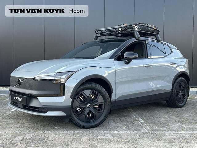 Grijs Nieuw 2025 Volvo EX30 CC Performance SUV | € 54.750 - Afbeelding 1/4