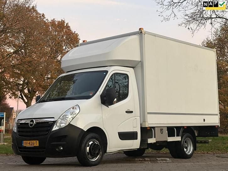 Wit Gebruikt 2016 Opel Movano Van | € 14.950 (Eerlijke prijs) - Afbeelding 1/4