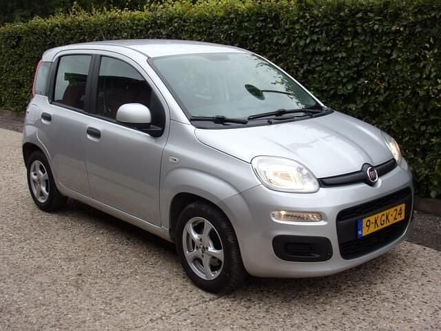 Grijs Gebruikt 2013 Fiat Panda Pop Hatchback | € 2.750 (Eerlijke prijs) - Afbeelding 1/4