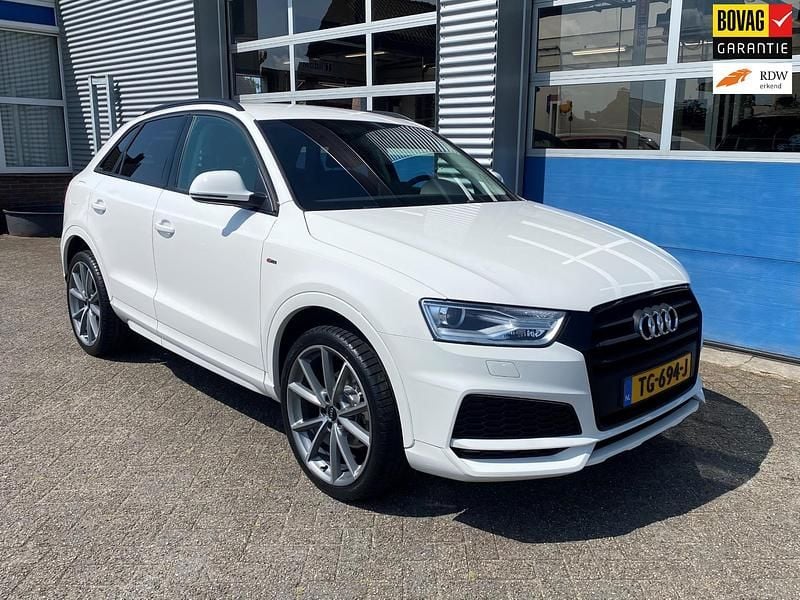 Wit Gebruikt 2018 Audi Q3 SUV | € 18.950 (Goede deal) - Afbeelding 1/4