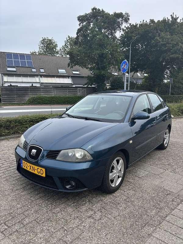 Blauw Gebruikt 2007 Seat Ibiza Hatchback | € 2.250 (Eerlijke prijs) - Afbeelding 1/4