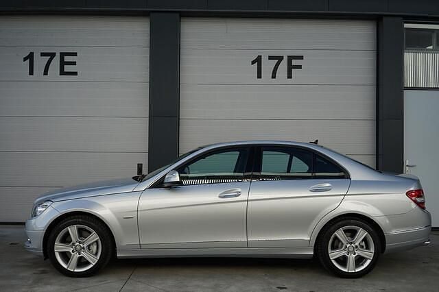 Grijs Gebruikt 2007 Mercedes C350 Elegance Sedan | € 17.900 (Duur) - Afbeelding 1/4