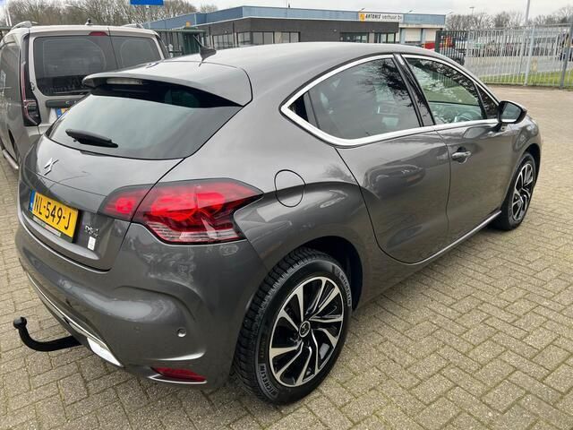 Occasion DS Automobiles DS4 Business 131 PK (96 kW) 2017 Grijs, metallic lak Hatchback