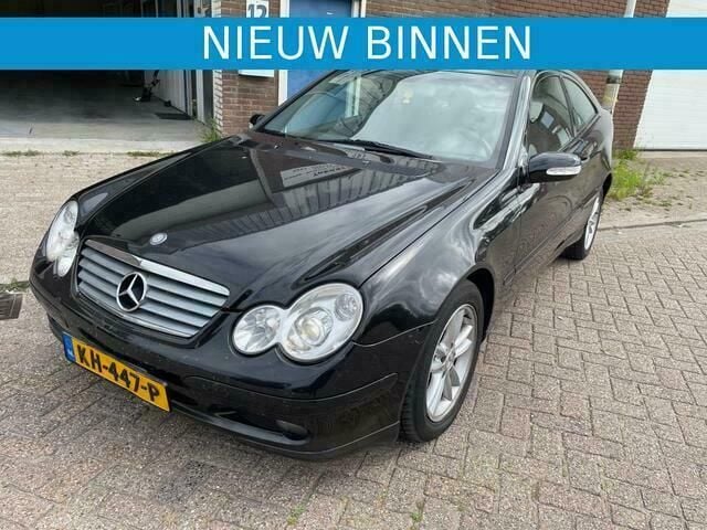 Zwart Gebruikt 2001 Mercedes C220 Coupé | € 1.499 (Goede deal) - Afbeelding 1/4