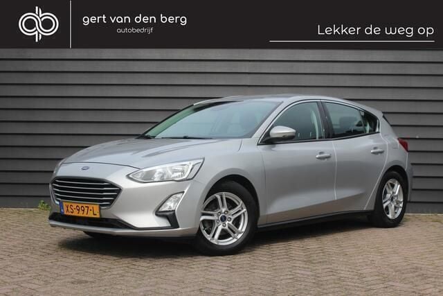 Grijs, metallic lak Gebruikt 2019 Ford Focus Business Edition Hatchback | € 9.200 (Goede deal) - Afbeelding 1/4