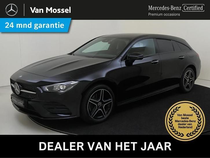 Occasion 2023 Mercedes E250 AMG line Sedan | € 32.945 (Eerlijke prijs) - Afbeelding 1/4