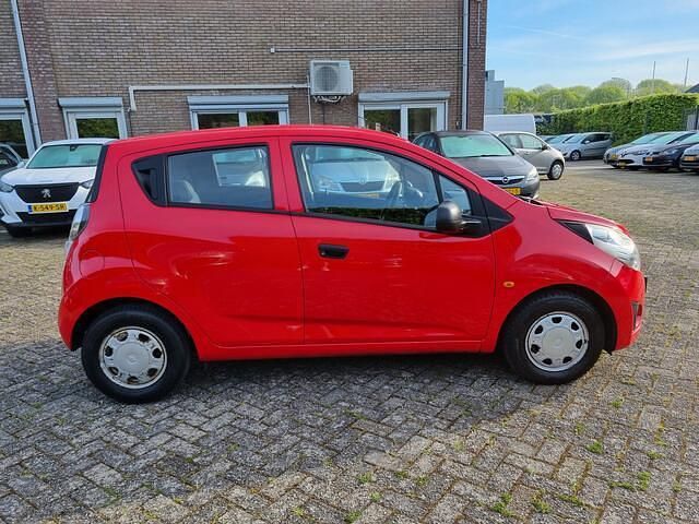 Occasion Chevrolet Spark 68 PK (50 kW) 2011 Rood Hatchback