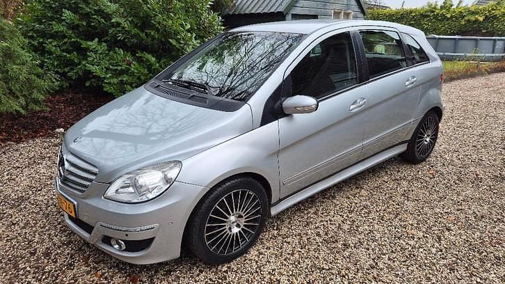 Gebruikt 2006 Mercedes B200 MPV | € 2.650 (Goede deal) - Afbeelding 1/4