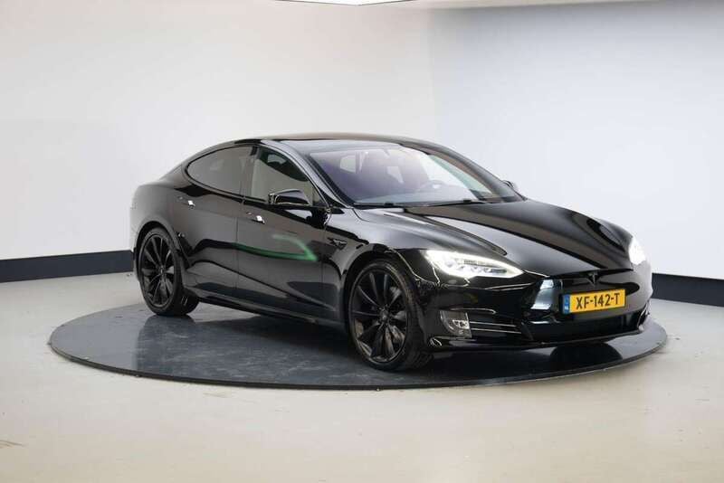 Zwart Gebruikt 2018 Tesla Model S Sedan | € 32.940 (Goede deal) - Afbeelding 1/4