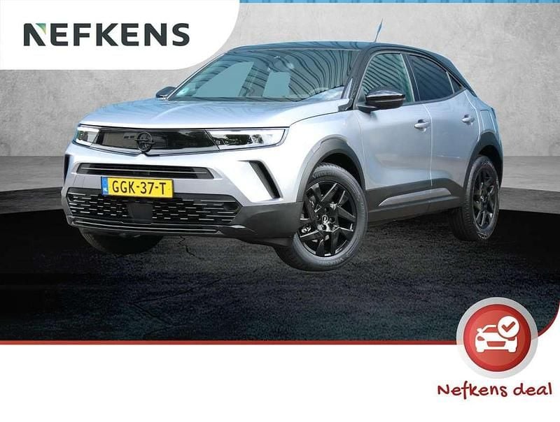 Grijs Gebruikt 2024 Opel Mokka SUV | € 26.600 (Eerlijke prijs) - Afbeelding 1/3