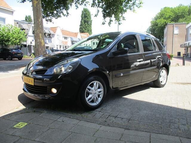 Zwart Gebruikt 2008 Renault Clio GrandTour Stationwagen | € 4.485 (Iets duurder) - Afbeelding 1/4