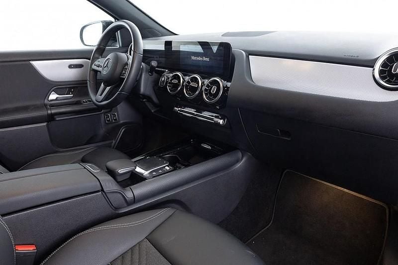 Occasion Mercedes GLA250 Business 218 PK (160 kW) 2023 Zwart SUV