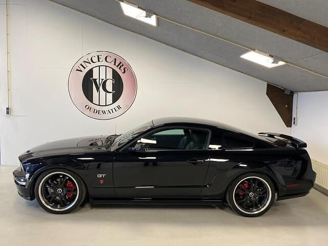 Zwart Gebruikt 2006 Ford Mustang GT Coupé | € 22.950 - Afbeelding 1/4