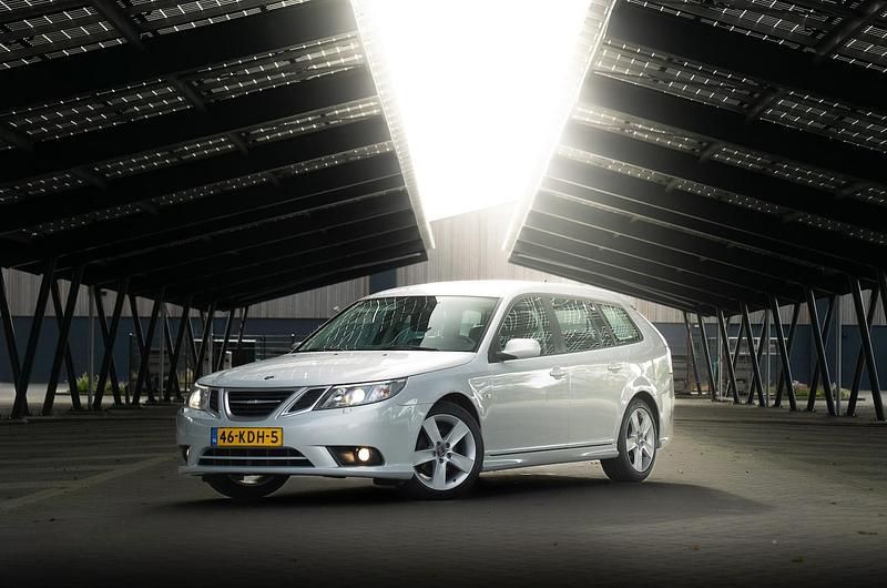 Grijs Gebruikt 2009 Saab 9-3 Vector Stationwagen | € 10.950 (Duur) - Afbeelding 1/4
