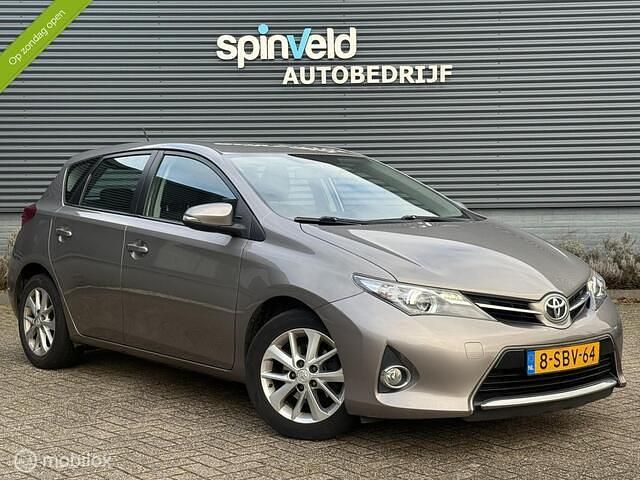 Occasion Toyota Auris 99 PK (72 kW) 2013 Bruin Hatchback