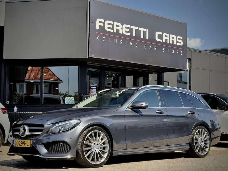 Grijs Gebruikt 2015 Mercedes C350e AMG line Stationwagen | € 17.900 (Eerlijke prijs) - Afbeelding 1/4