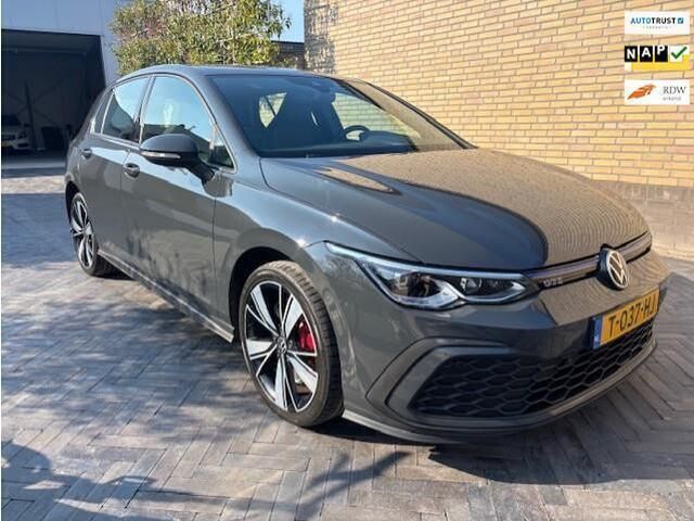 Grijs Gebruikt 2021 VW Golf VIII GTE Hatchback | € 23.950 (Super prijs) - Afbeelding 1/4