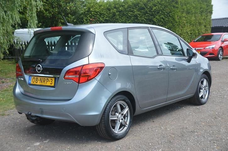 Occasion Opel Meriva Edition 120 PK (88 kW) 2010 Grijs (metallic) MPV