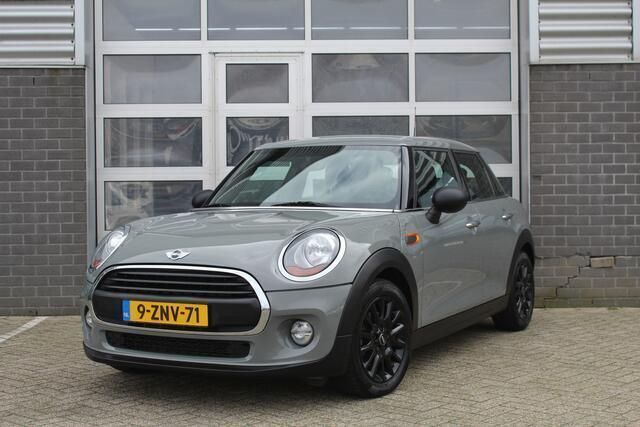 Grijs Gebruikt 2015 Mini ONE Business Hatchback | € 11.950 (Duur) - Afbeelding 1/4