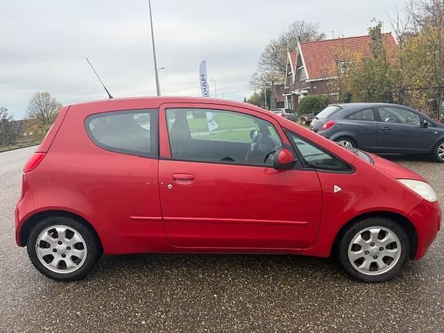 Occasion Mitsubishi Colt Invite 95 PK (69 kW) 2005 Rood Hatchback