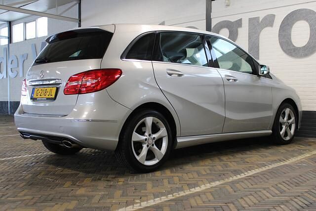 Occasion Mercedes B180 Prestige 123 PK (90 kW) 2014 Grijs (metallic) MPV