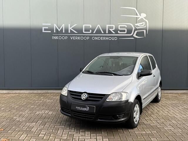 Grijs Gebruikt 2006 VW Fox Trendline Hatchback | € 1.749 (Eerlijke prijs) - Afbeelding 1/4