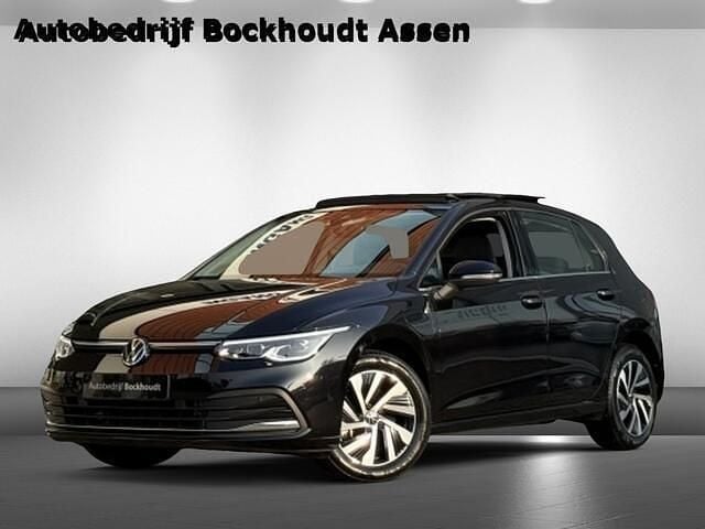 Zwart (metallic) Occasion 2022 VW Golf VIII Style Hatchback | € 28.750 (Eerlijke prijs) - Afbeelding 1/4
