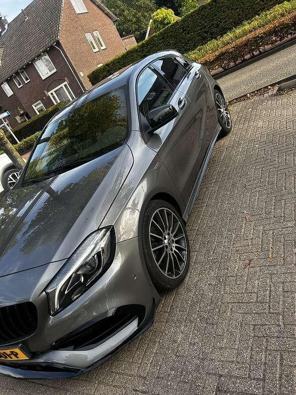 Occasion Mercedes A180 Business 122 PK (89 kW) 2017 Grijs Stationwagen