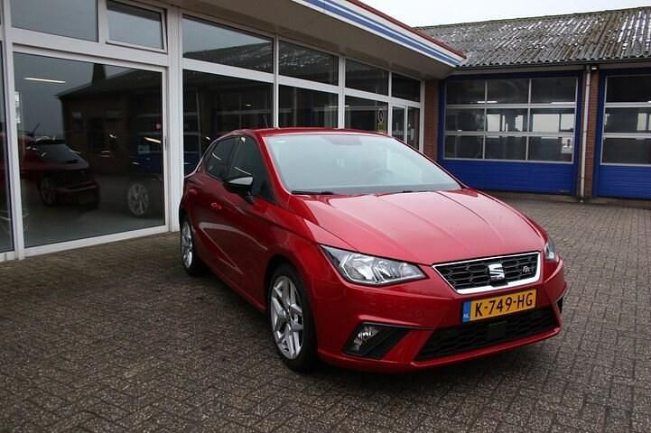 Occasion Seat Ibiza Business 110 PK (80 kW) 2021 Rood Hatchback