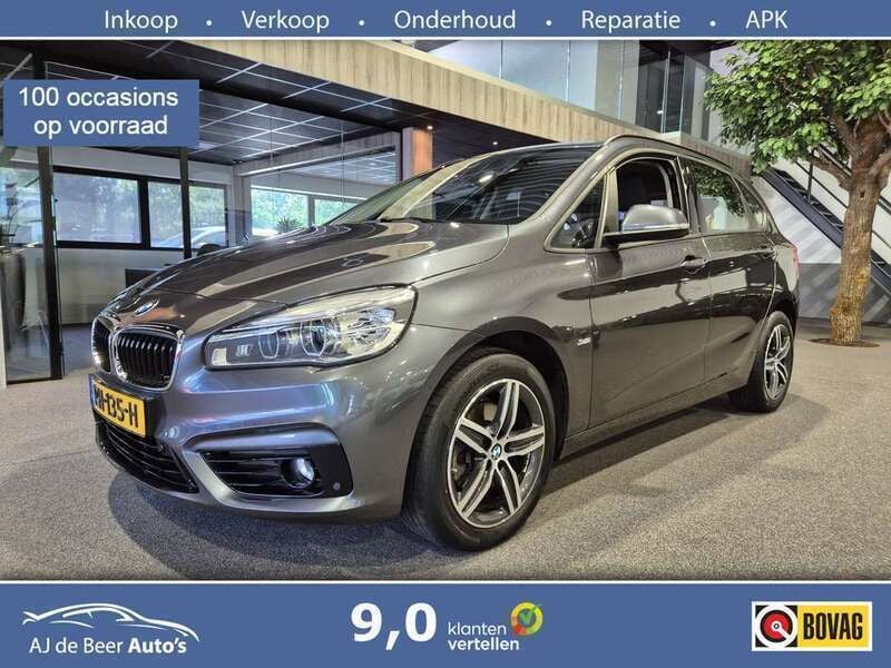 Grijs, metallic lak Gebruikt 2017 BMW 218 Active Tourer Executive MPV | € 19.890 (Eerlijke prijs) - Afbeelding 1/4