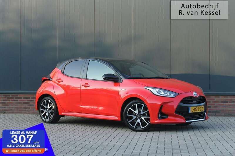 Rood Gebruikt 2021 Toyota Yaris Hybrid Edition Hatchback | € 22.950 (Eerlijke prijs) - Afbeelding 1/4