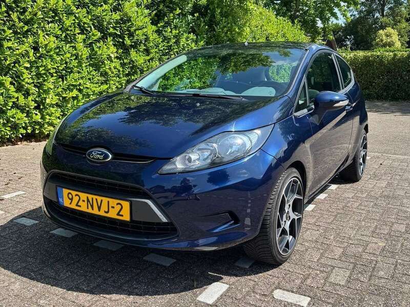 Blauw Gebruikt 2010 Ford Fiesta Trend Hatchback | € 2.999 (Eerlijke prijs) - Afbeelding 1/4