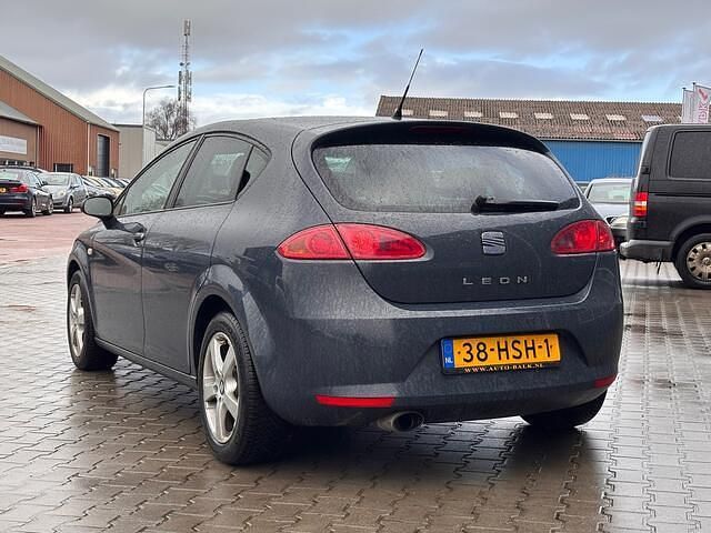 Occasion Seat Leon 102 PK (75 kW) 2009 Grijs Hatchback