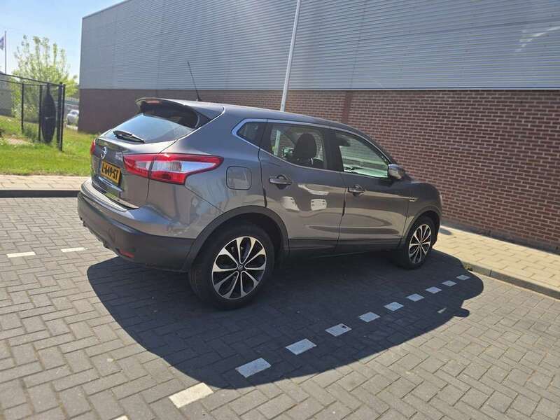 Zilver Gebruikt 2015 Nissan Qashqai SUV | € 10.600 (Eerlijke prijs) - Afbeelding 1/4
