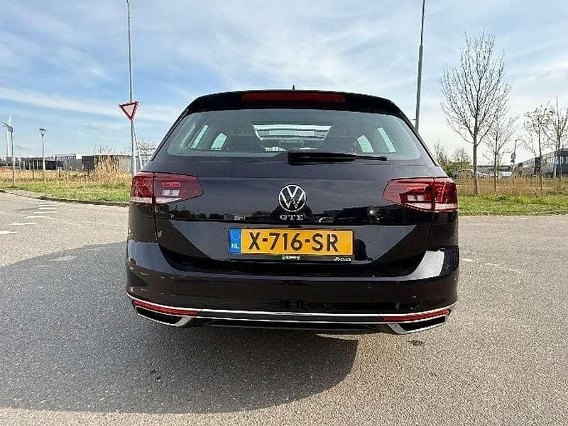 Zwart Gebruikt 2020 VW Passat GTE Stationwagen | € 22.500 (Eerlijke prijs) - Afbeelding 1/4