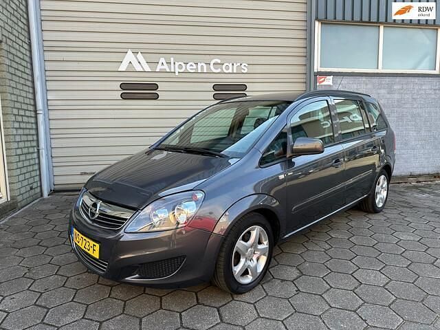 Grijs Gebruikt 2011 Opel Zafira Selection MPV | € 4.650 (Eerlijke prijs) - Afbeelding 1/4