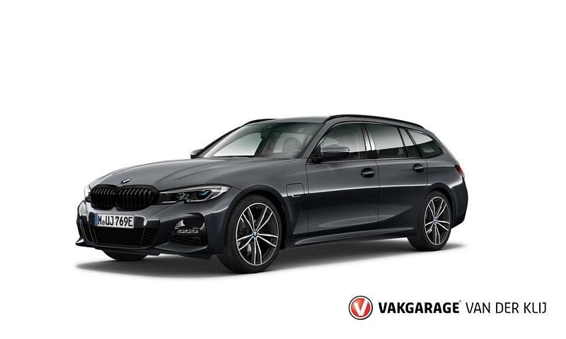 Grijs Gebruikt 2022 BMW 330e M Sport Stationwagen | € 36.950 (Goede deal) - Afbeelding 1/3