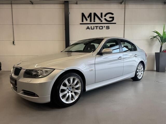 Grijs Gebruikt 2008 BMW 330 Executive Sedan | € 8.995 (Goede deal) - Afbeelding 1/4