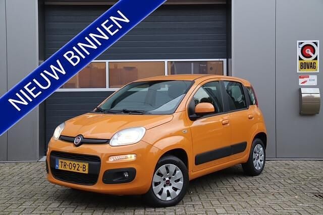 Oranje Gebruikt 2018 Fiat Panda Lounge Hatchback | € 7.750 (Eerlijke prijs) - Afbeelding 1/4