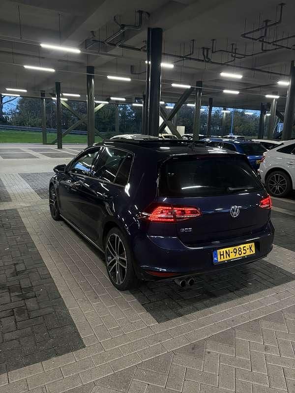 Blauw Occasion 2015 VW Golf VII GTE Stationwagen | € 14.500 (Duur) - Afbeelding 1/4