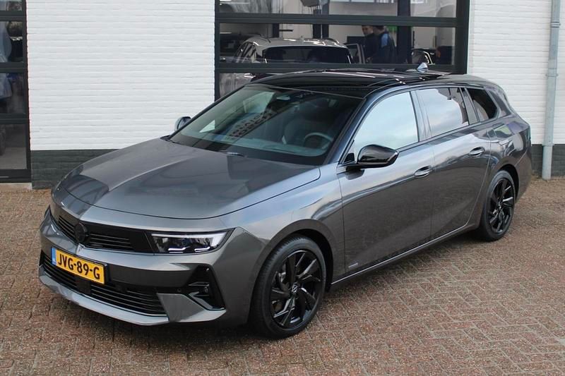 Nieuw Opel Astra Ultimate 2026 Grijs Stationwagen