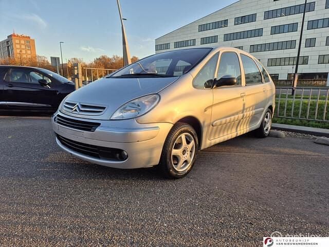 Grijs Gebruikt 2006 Citroën Xsara Picasso MPV | € 2.250 (Iets duurder) - Afbeelding 1/4