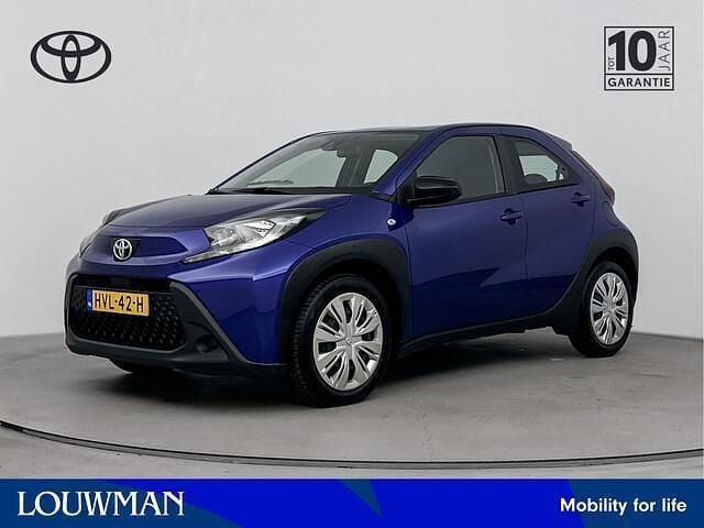 Blauw Gebruikt 2023 Toyota Aygo Limited Hatchback | € 17.750 (Eerlijke prijs) - Afbeelding 1/3