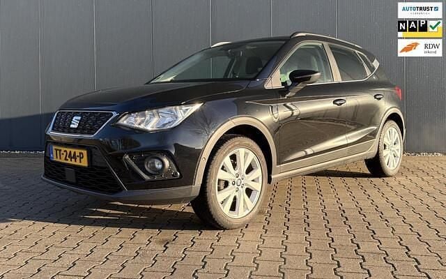 Zwart Occasion 2018 Seat Arona Business SUV | € 10.995 (Eerlijke prijs) - Afbeelding 1/4