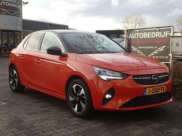 Oranje Occasion 2020 Opel Corsa-e Elegance Hatchback | € 10.950 (Eerlijke prijs) - Afbeelding 1/4