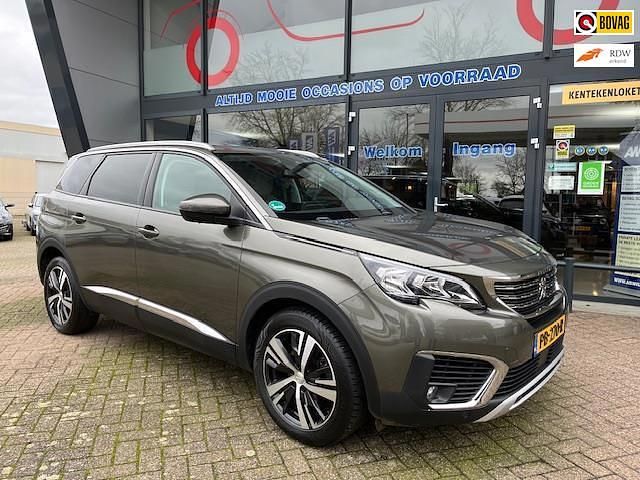 Grijs Gebruikt 2017 Peugeot 5008 Allure MPV | € 23.345 (Eerlijke prijs) - Afbeelding 1/4